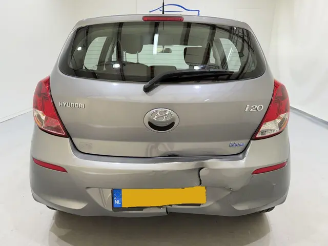 Hyundai i20 I-20 HB 1.2i i-Deal Airco NAP 2014 Benzine 5