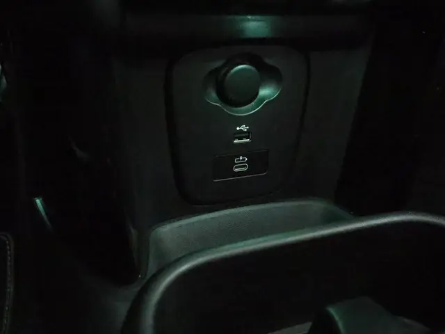 MINI Electric Mini MINI Yours 33 kWh 2023 Elektrisch 52