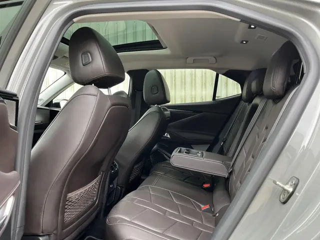 DS DS 4 E-Tense La Première 2022 Hybride Benzine 29