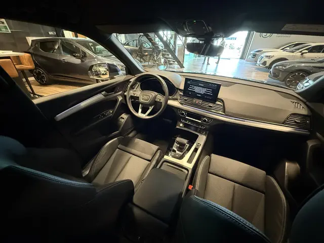Audi Q5 50 TFSI e S edition 2022 Hybride Benzine 9