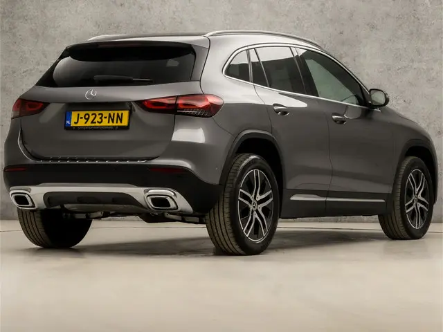 Mercedes-Benz GLA 200 Luxury 2020 Benzine 5