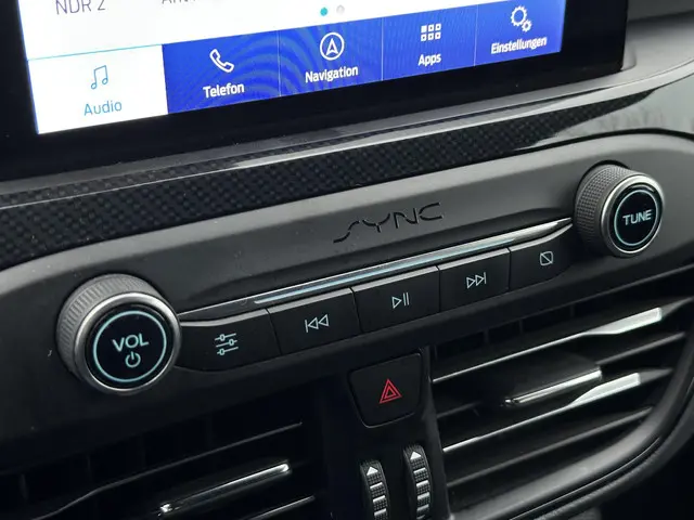 Ford Focus Wagon 1.0 EcoBoost ST Line 2019 Benzine 29