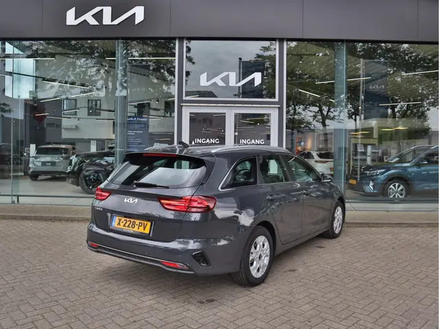 Kia Ceed Sportswagon 1.0 T-GDi DynamicLine 2024 Benzine 4