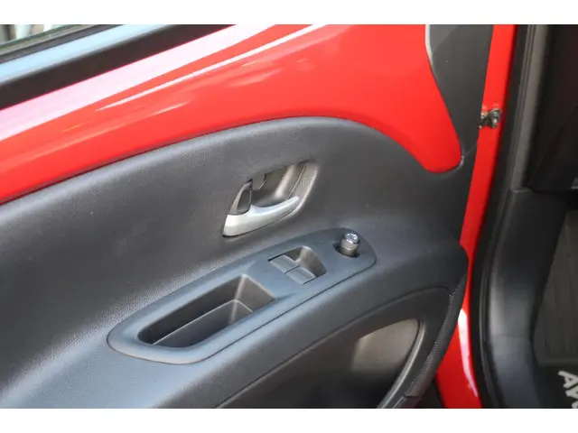 Toyota Aygo X 1.0 VVT-i S-CVT first 2023 Benzine 8