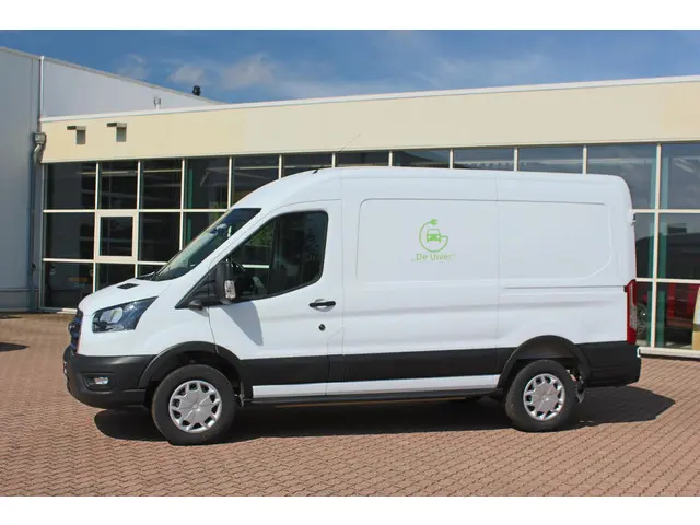 Ford E-Transit 3