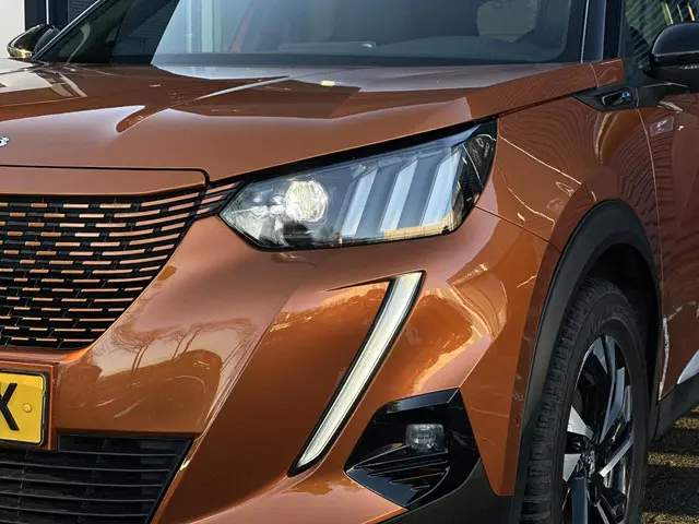 Peugeot e-2008 EV GT 50 kWh 2021 Elektrisch 6
