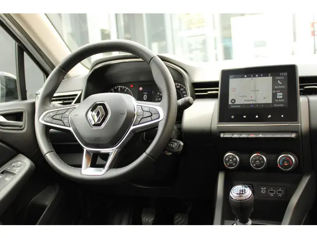 Renault Clio TCe 90 Equilibre 2023 Benzine 8