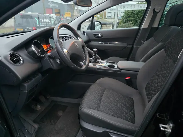 Peugeot 3008 1.2 PureTech Style Trekhaak 2016 Benzine 5