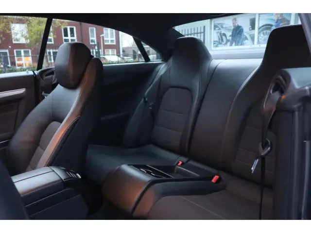 Mercedes-Benz E-Klasse Coupé 200 Ambition 2014 Benzine 19