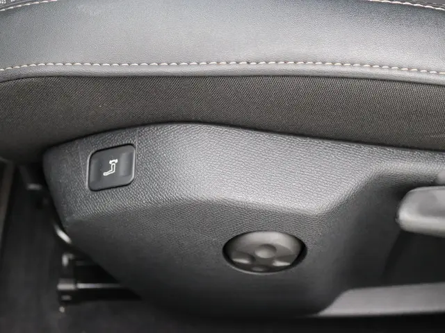 Peugeot 508 SW 1.6 HYbrid GT 2021 Hybride Benzine 23