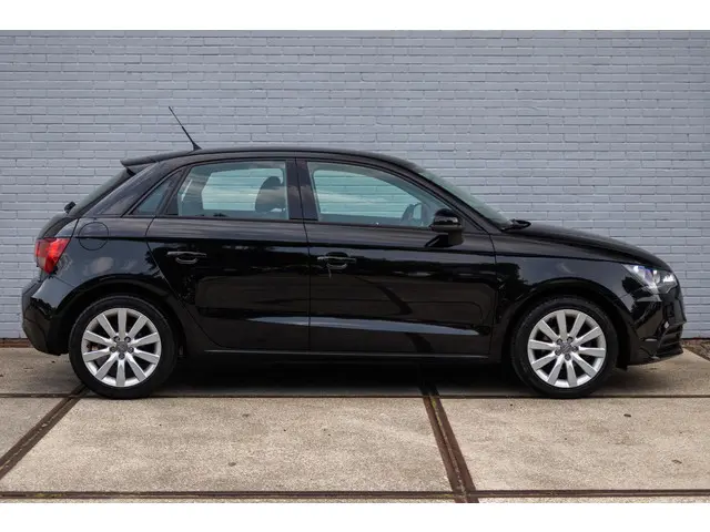 Audi A1 Sportback 1.2 TFSI Connect 2013 Benzine 13
