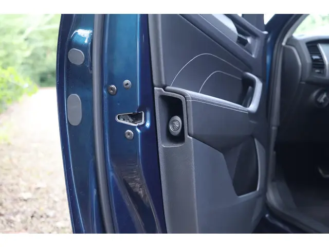 Škoda Kodiaq 1.5 TSI Business Edition 7p. 2023 Benzine 44
