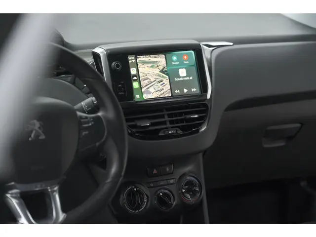 Peugeot 208 PureTech 82 Signature 2019 Benzine 56