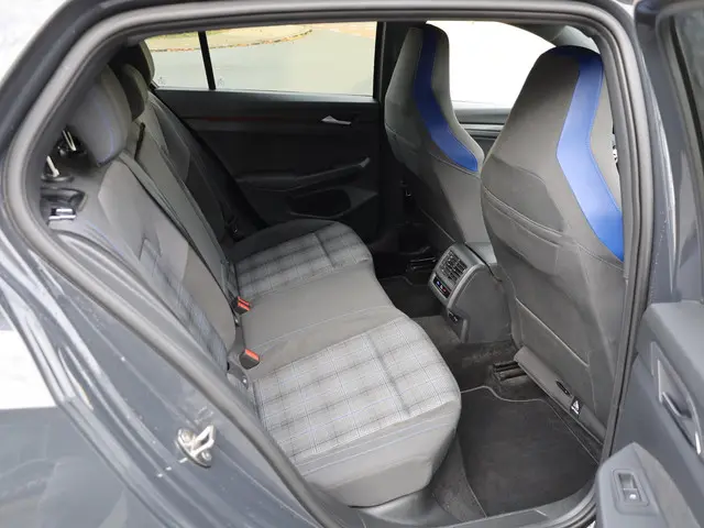 Volkswagen Golf GTE 2022 Hybride Benzine 25