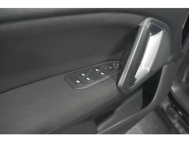 Peugeot 308 PureTech 110 Blue Lease Active 2021 Benzine 25