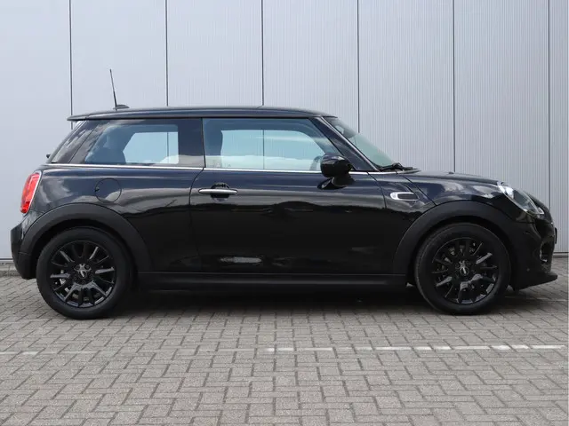 MINI Cooper | BOVAG-garantie 2018 Benzine 14