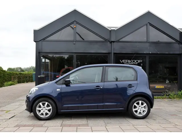 Volkswagen up! 1.0 high up! BlueMotion 2012 Benzine 5