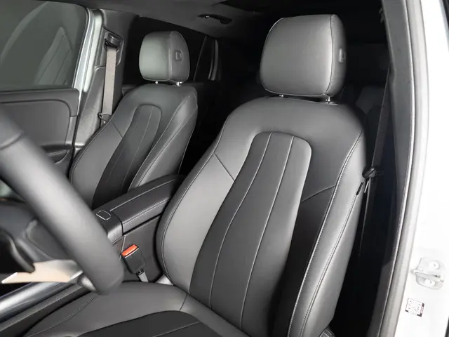 Mercedes-Benz EQA 250+ Business Line 2024 Elektrisch 13