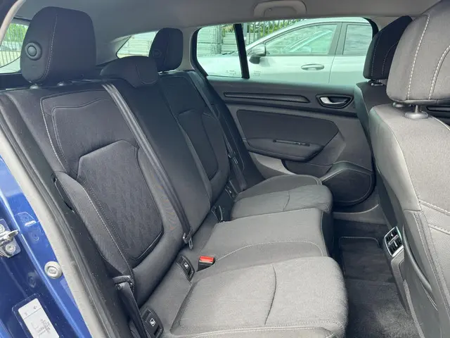 Renault Mégane Estate 1.3 TCE LIMITED 2020 Benzine 12
