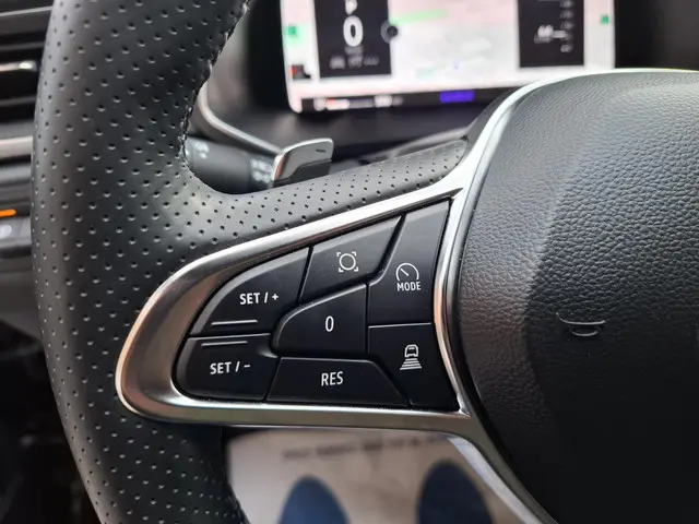 Renault Captur 1.3 mild hybrid 160 techno 2024 Benzine 35