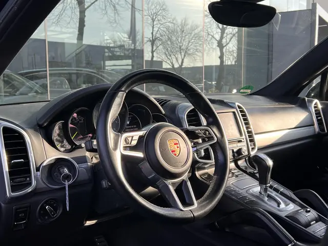 Porsche Cayenne 3.0 S E-Hybrid 2015 Hybride Benzine 15