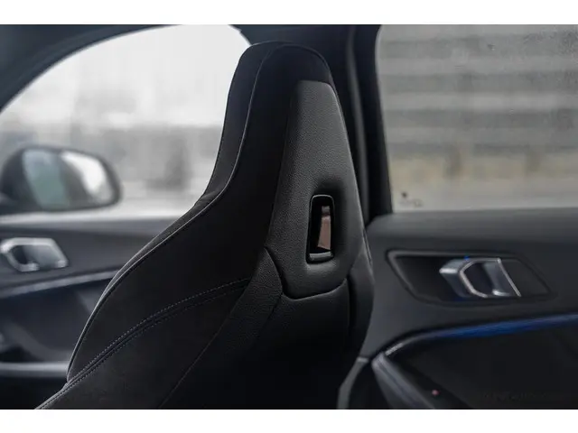 BMW 1 Serie 118d High Executive I M Sport 2021 Diesel 29