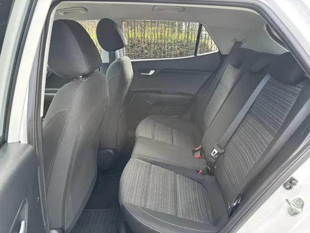 Kia Stonic 1.0 T-GDi MHEV DynamicPlusLine 2023 Benzine 8