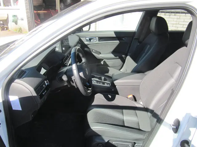 Honda Civic 2.0 e:HEV Sport 2023 Hybride Benzine 14