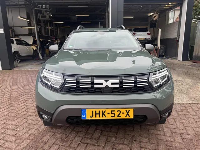 Dacia Duster 1.3 TCe 150PK EDC Journey 2024 Benzine 2