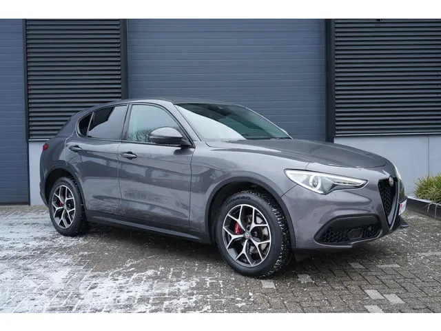 Alfa Romeo Stelvio 2.0 T AWD Super 2018 Benzine 31
