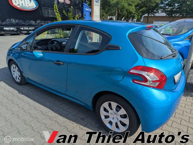 Peugeot 208 1.0 VTi Access 2013 Benzine 3