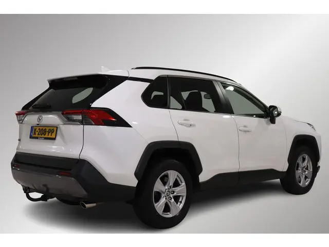 Toyota RAV4 2.0 VVT-iE Active Limited, 2020 Benzine 2