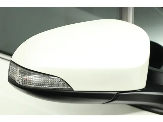 Toyota C-HR 1.8 Hybrid Dynamic 2017 Hybride Benzine 36
