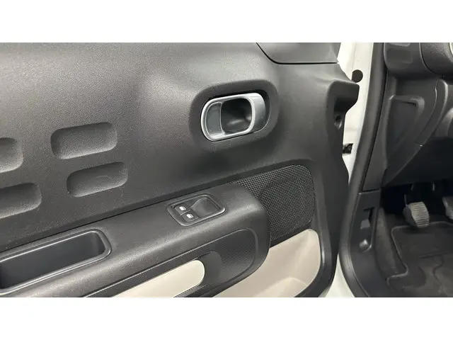 Citroën C3 1.2 PureTech Live AIRCO CRUISE. 2021 Benzine 17