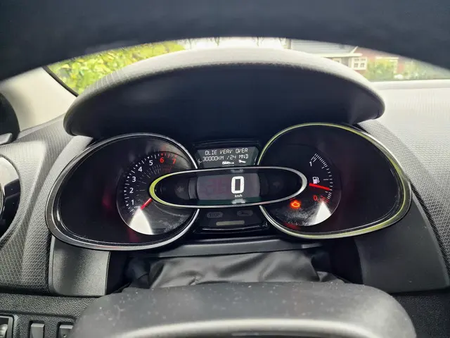 Renault Clio 0.9 TCe INTENS LEER NAP 2019 Benzine 9