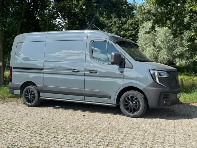 Renault Master T35 2.0 dCi 170 L2H2 Extra DC 2024 Diesel 5
