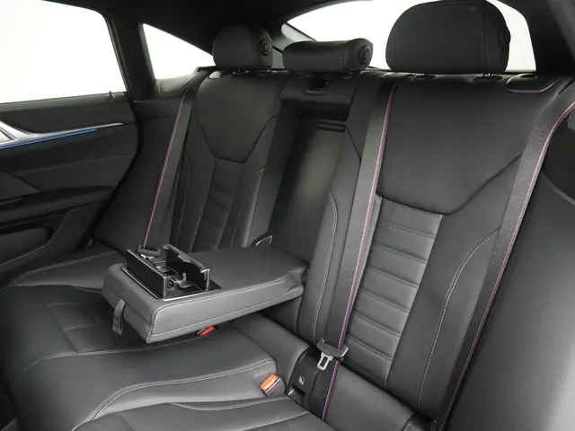 BMW i4 M50 High Executive 84 kWh 2023 Elektrisch 14