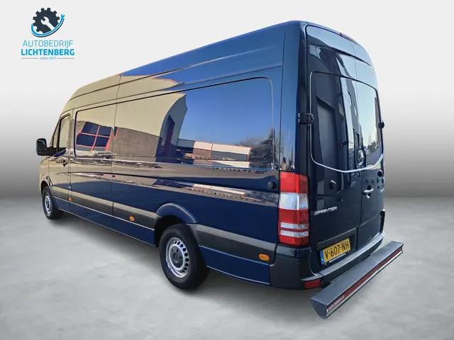 Mercedes-Benz Sprinter 3