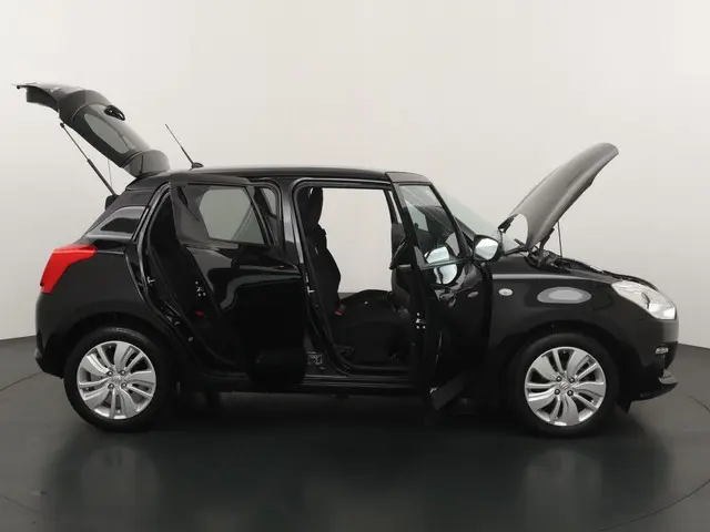 Suzuki Swift 1.2 Select Smart Hybrid 2021 Benzine 24