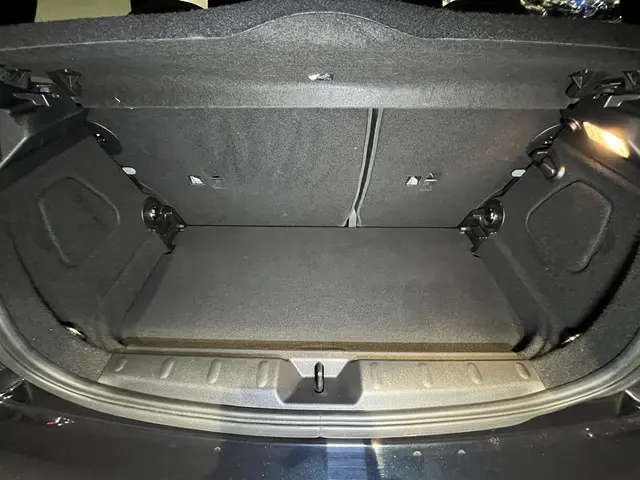 MINI Cooper Mini 2.0 John Works Chili 2019 Benzine 17