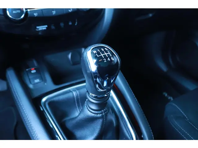 Nissan QASHQAI 1.6 N-Connecta 2017 Benzine 27