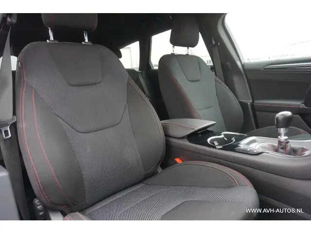 Ford Mondeo Wagon 1.5 ST Line 2018 Benzine 20