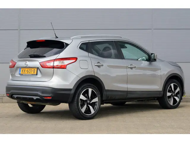 Nissan QASHQAI 2