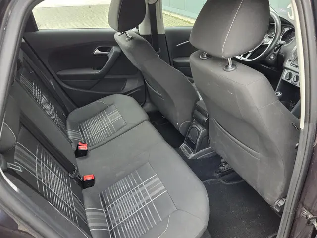 Volkswagen Polo 1.0 2015 Benzine 9