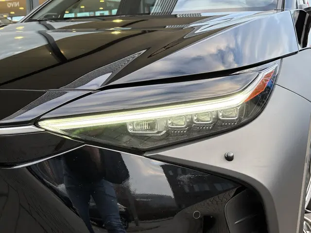 Toyota bZ4X Premium 71 kWh 2023 Elektrisch 44