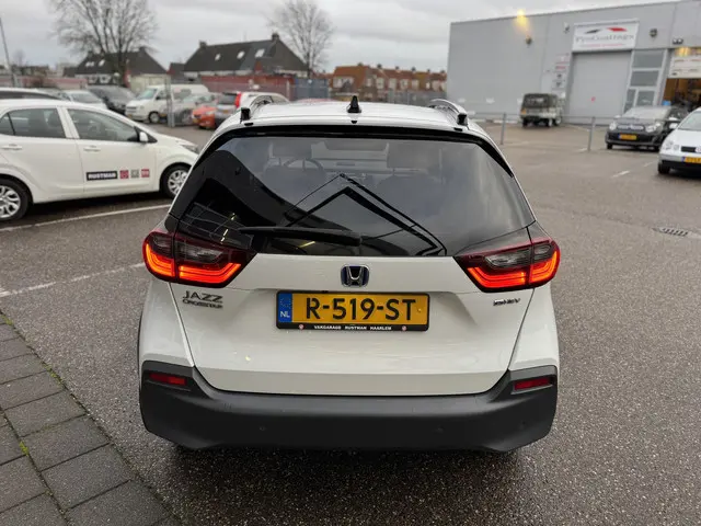 Honda Jazz 1.5 e:HEV Crosstar 2022 Hybride Benzine 8