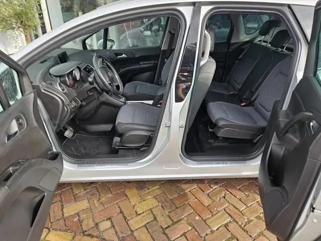 Opel Meriva 1.4 Turbo Cosmo 2015 Benzine 16
