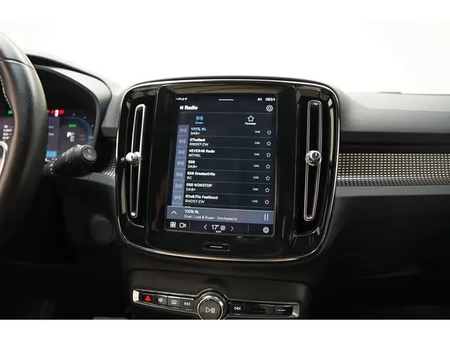 Volvo XC40 P8 Recharge AWD R-Design 2021 Elektrisch 23