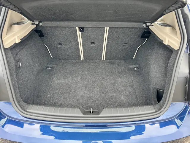 BMW 1 Serie 116i High Executive 2013 Benzine 33