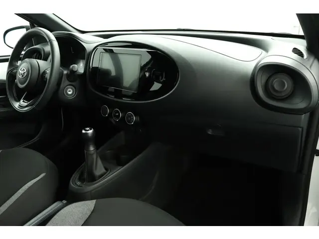 Toyota Aygo X 1.0 VVT-i MT Play 2024 Benzine 42